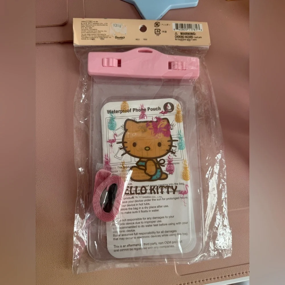 Hello Kitty Sanrio Waterproof Phone Pouch New 2017 Pink Summer